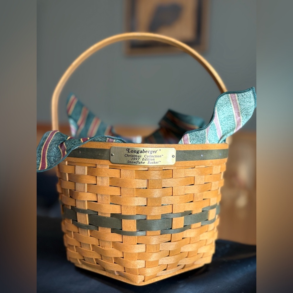 Longaberger Christmas Collection Basket 1997 Edition “Snowflake Basket”